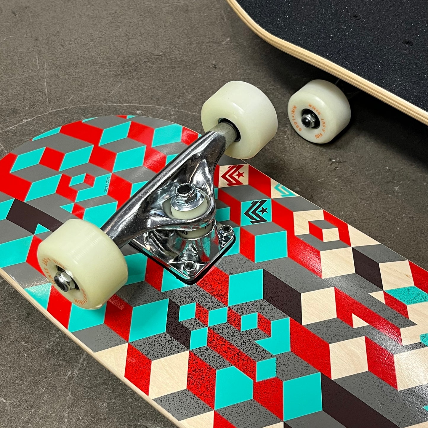 Complete Skateboard
