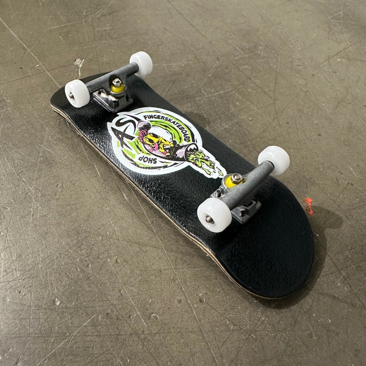 30mm Shop Complete Fingerboard