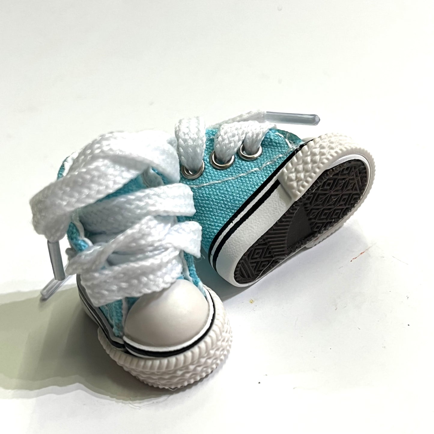 Finger Canvas Shoes