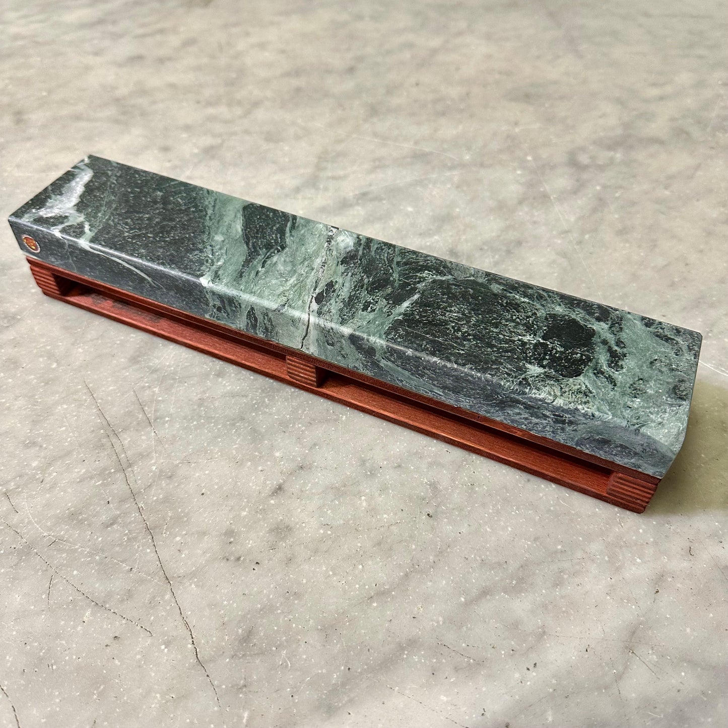 Marble Pallet Curb