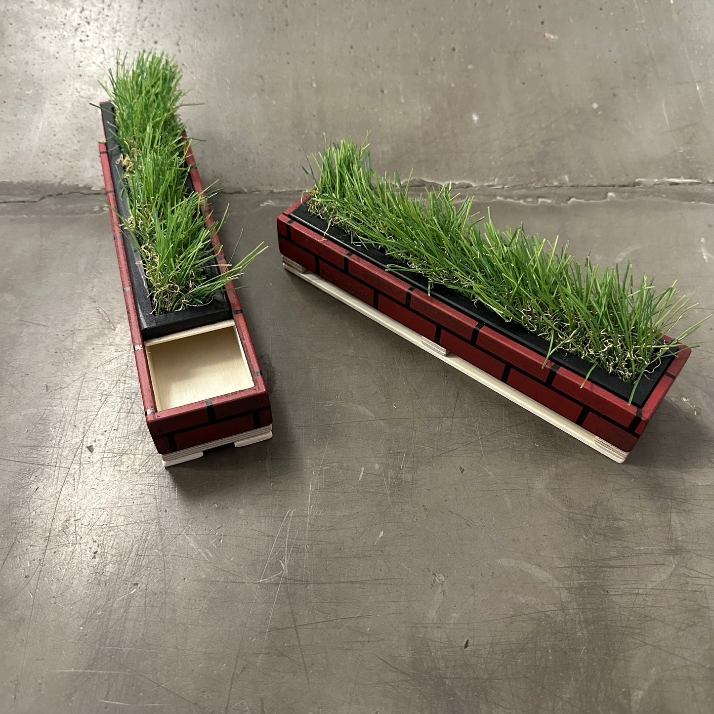 Planter Stash Box by Big Beudl