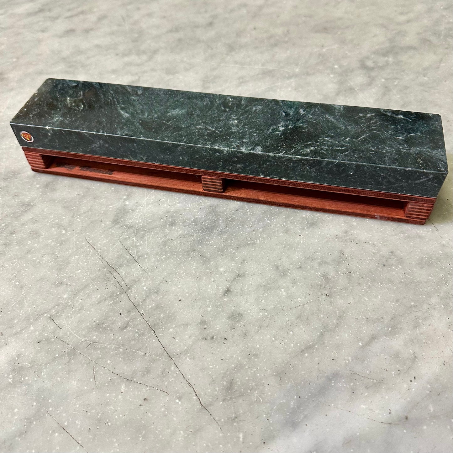 Marble Pallet Curb