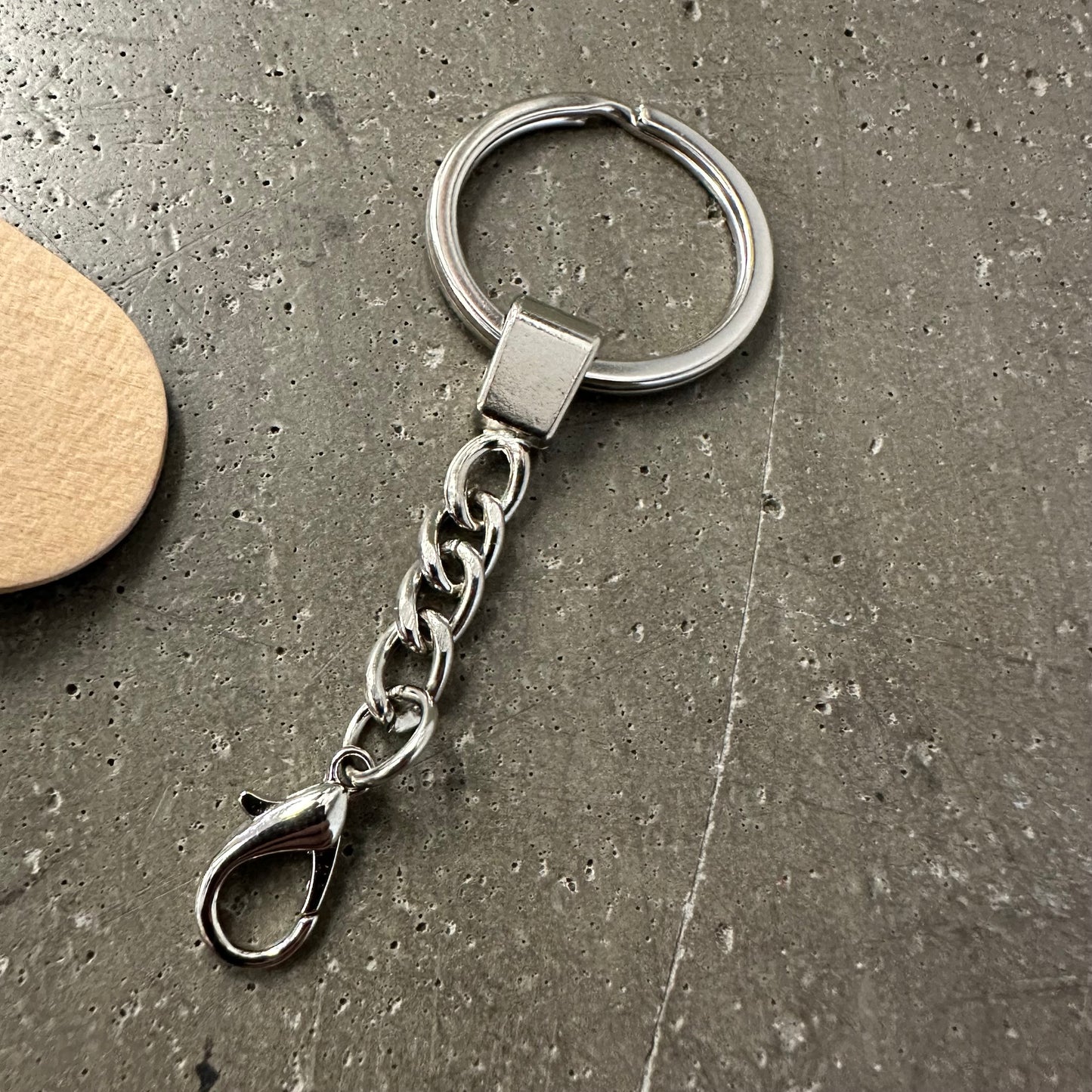 Keychain for your Fingerboard