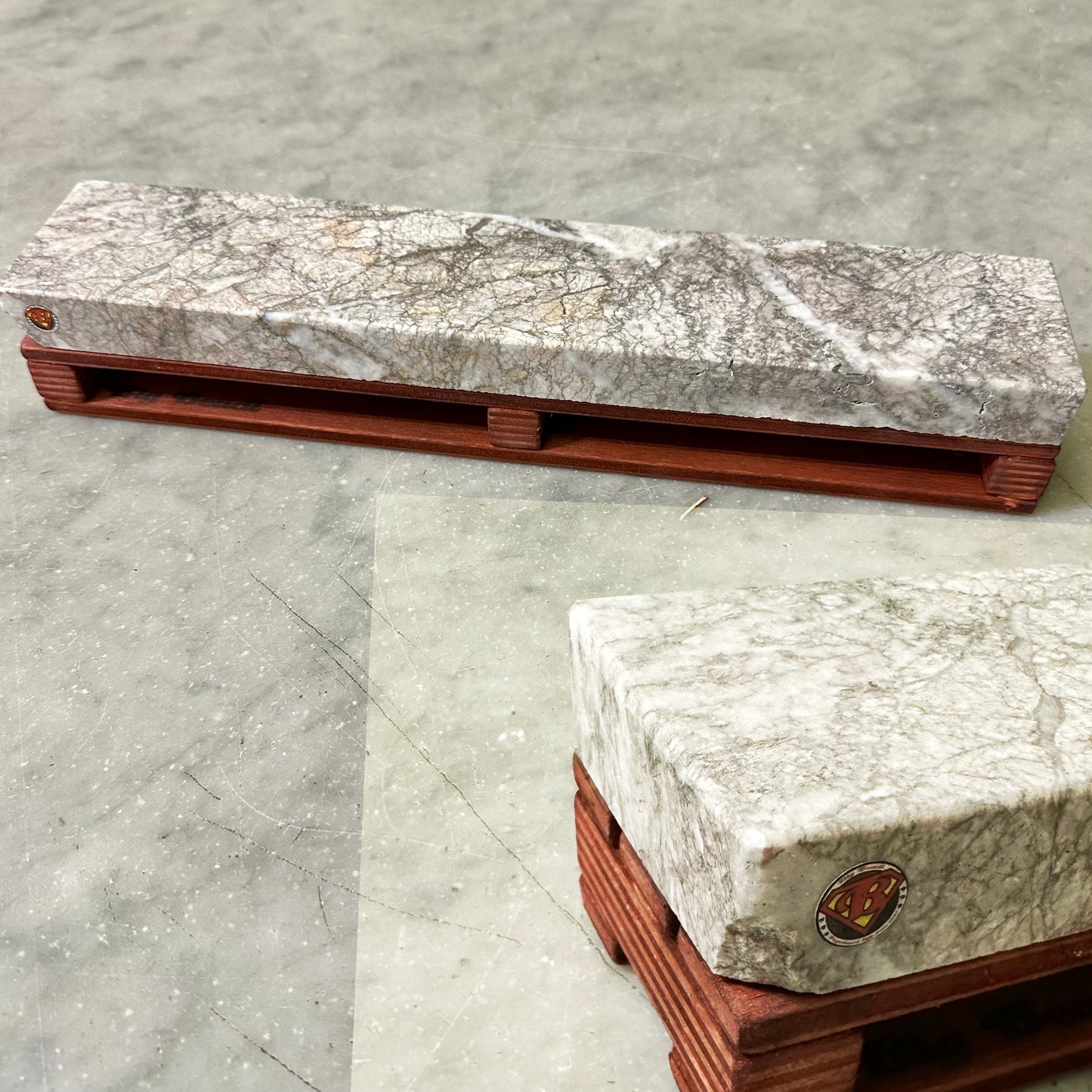 Marble Pallet Curb