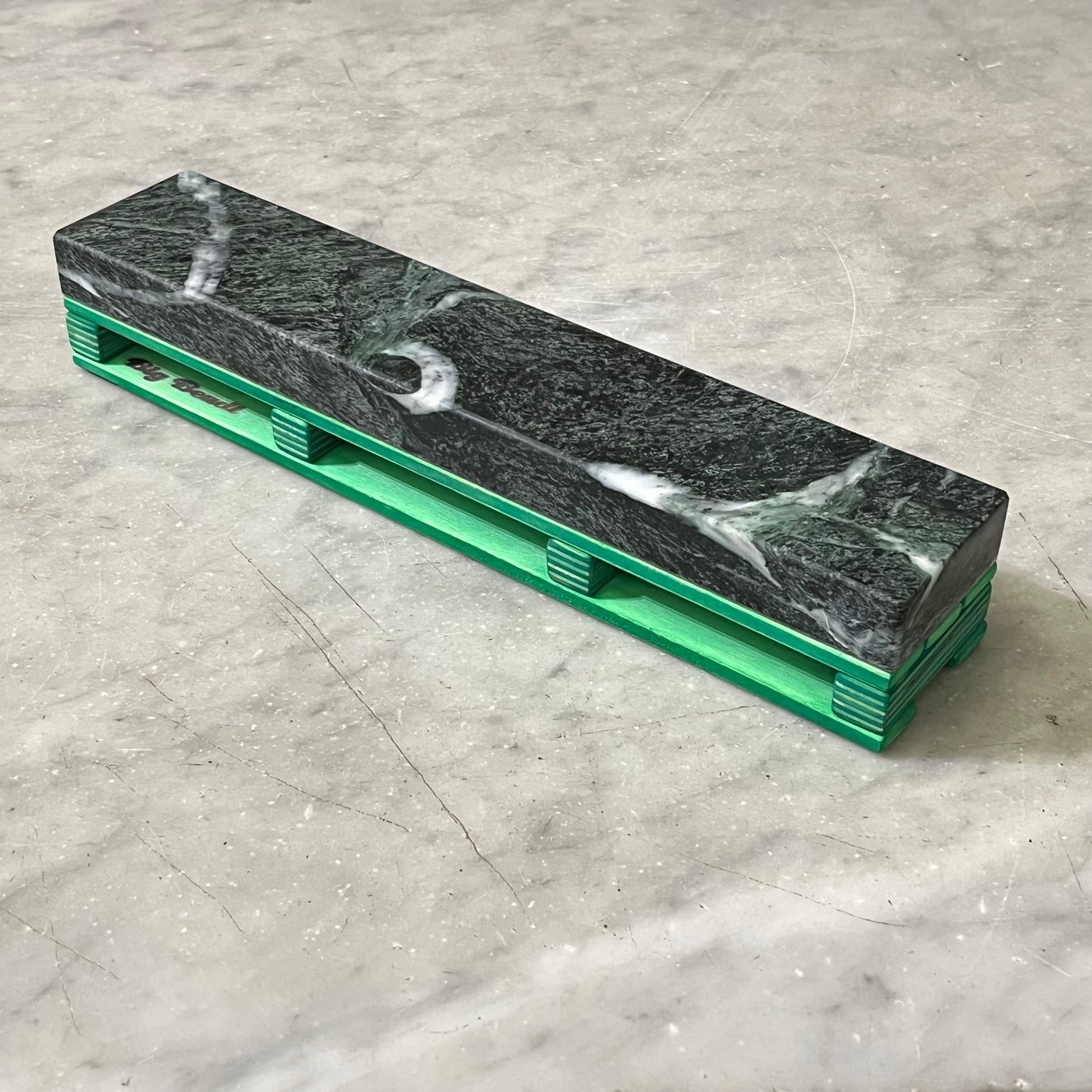 Marble Pallet Curb