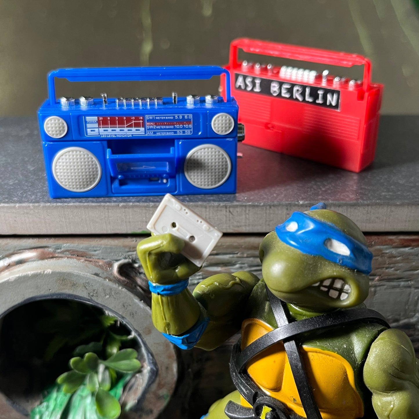 Asi TVs & Ghettoblaster
