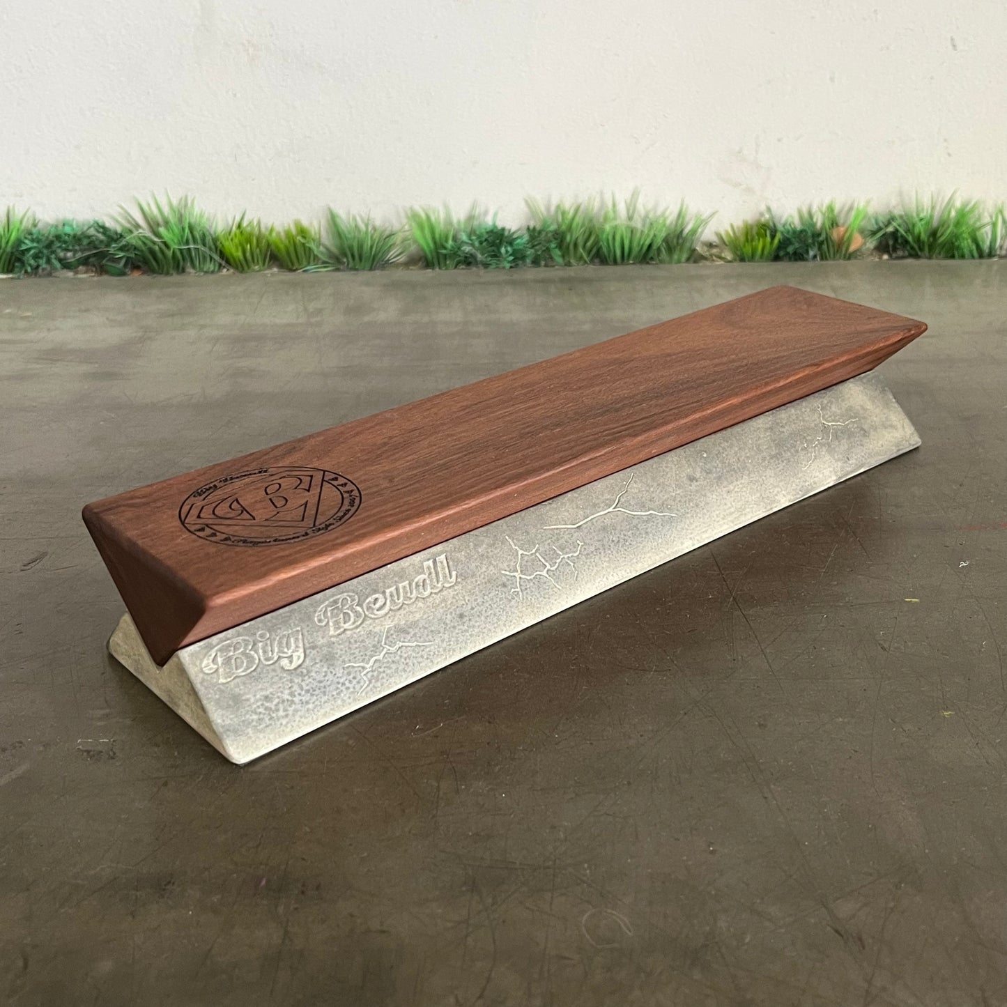Big Beudl X-Bench