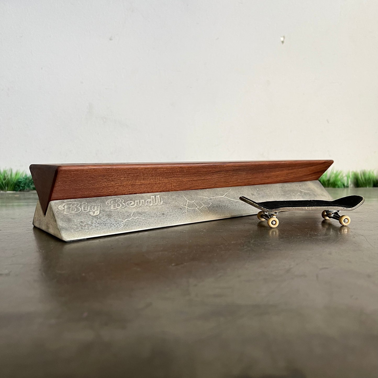 Big Beudl X-Bench
