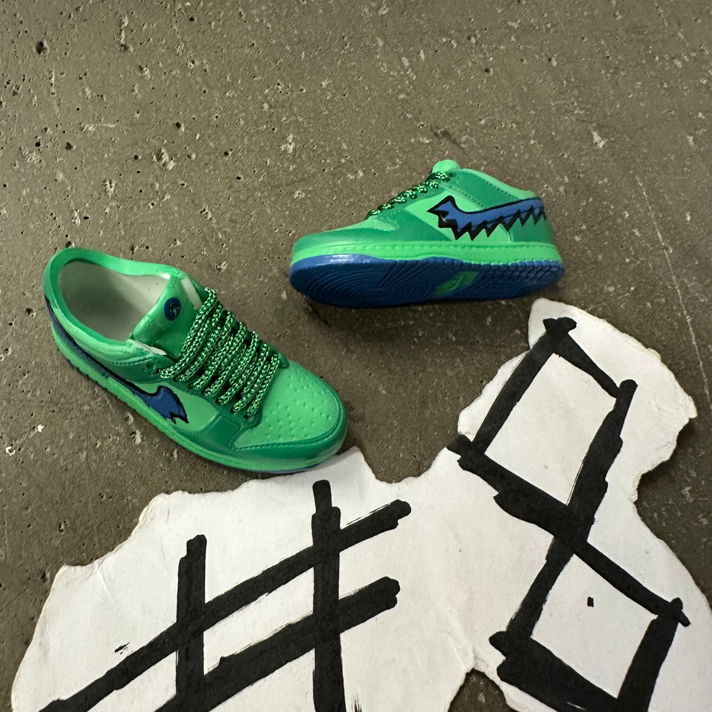Authentic Finger Shoes