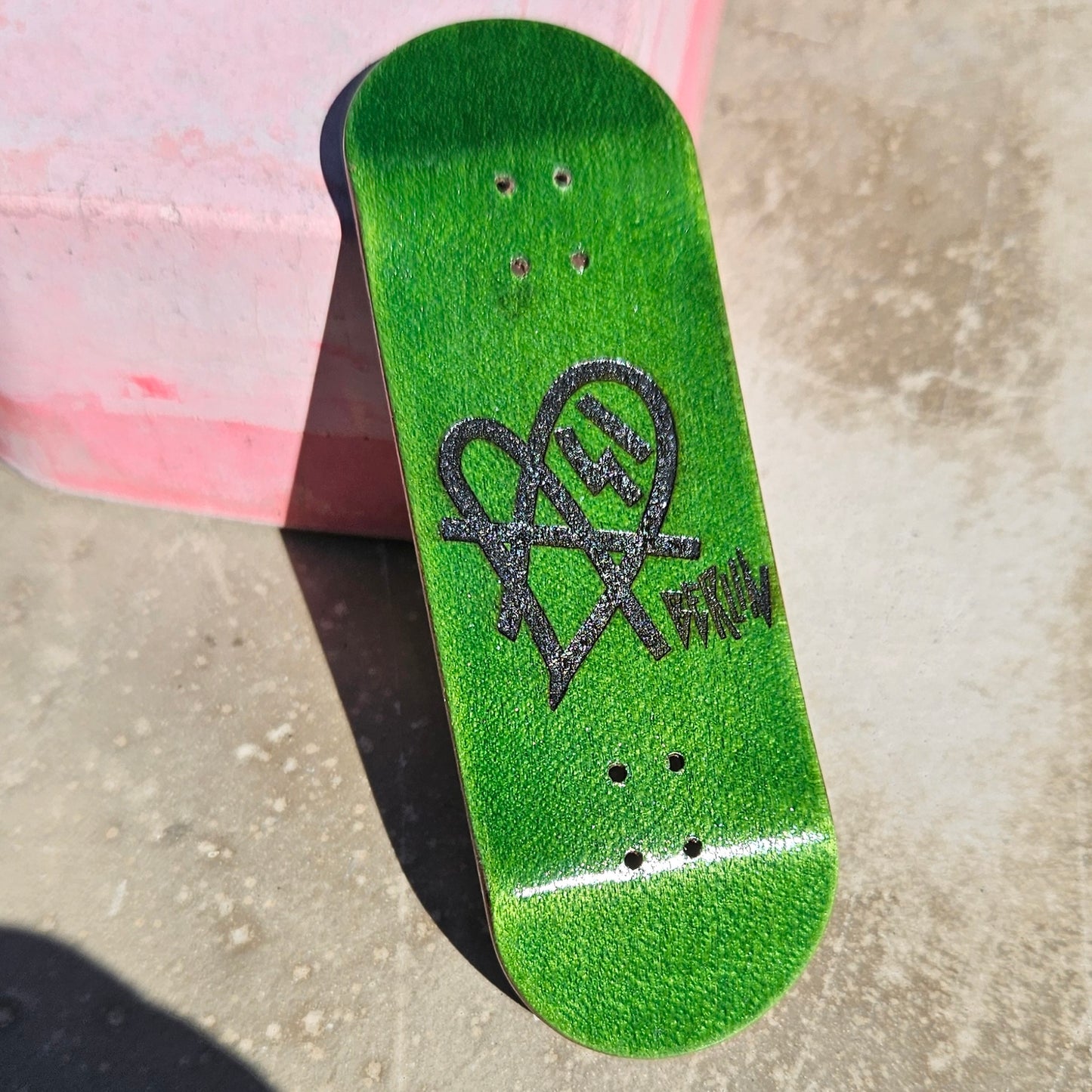 Mike FIngerboard´s X Asi Collaboration