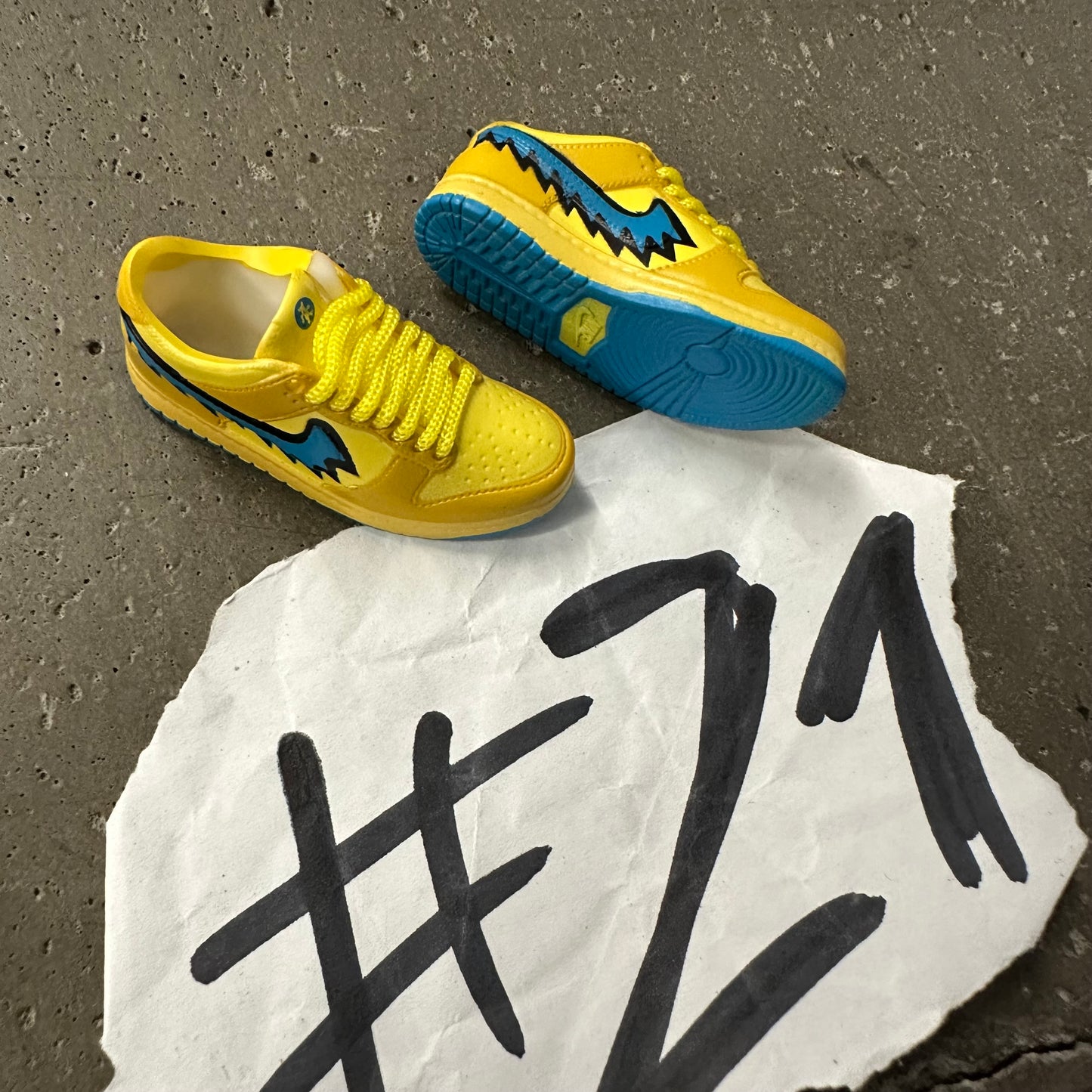 Authentic Finger Shoes