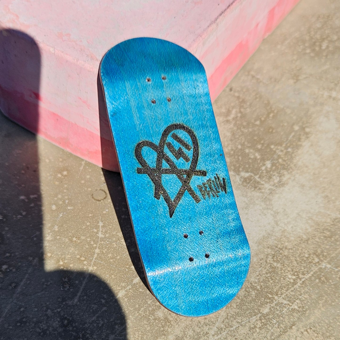 Mike FIngerboard´s X Asi Collaboration