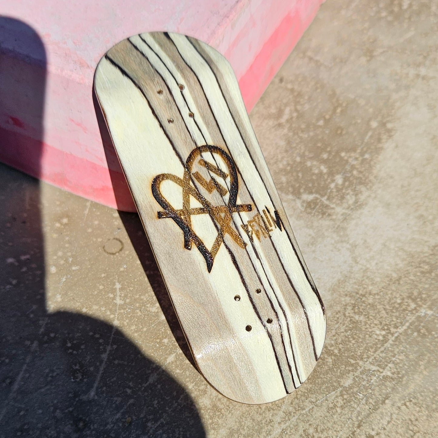 Mike FIngerboard´s X Asi Collaboration