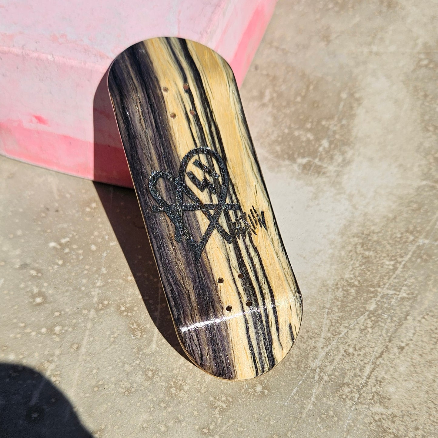 Mike FIngerboard´s X Asi Collaboration