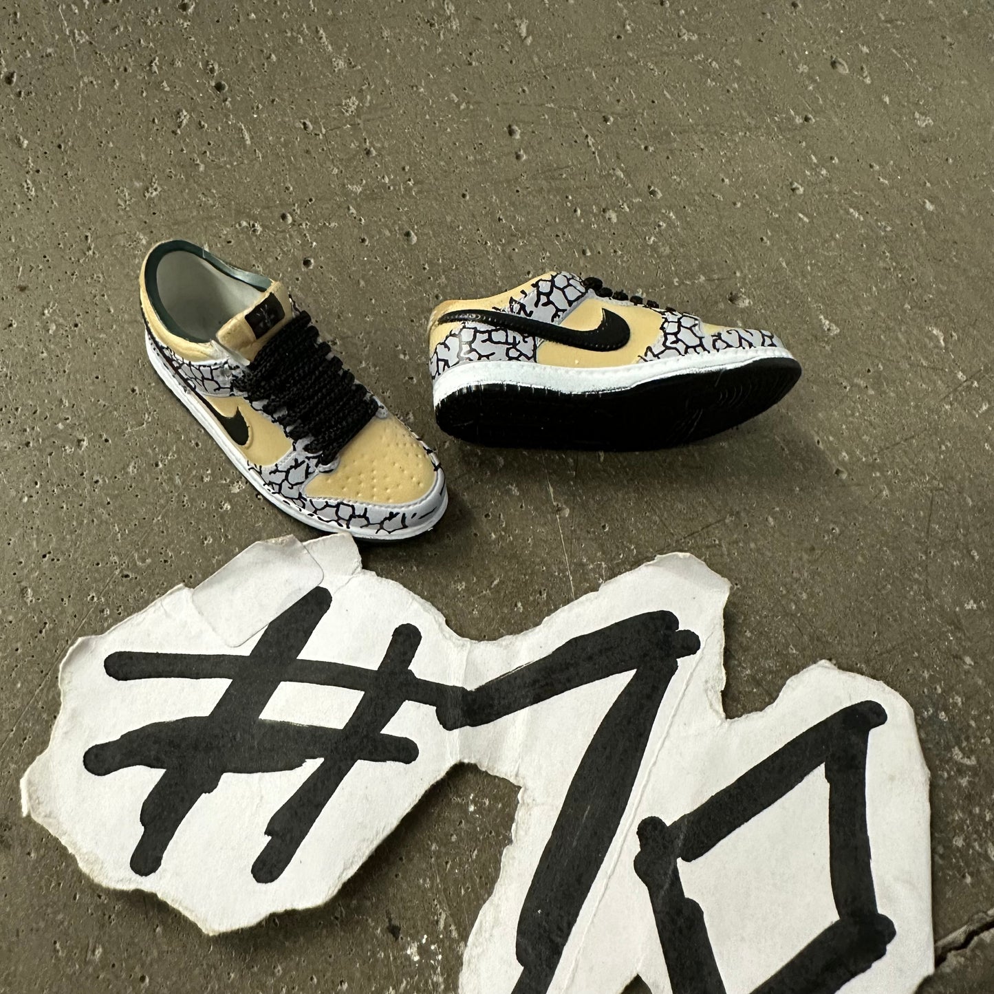 Authentic Finger Shoes