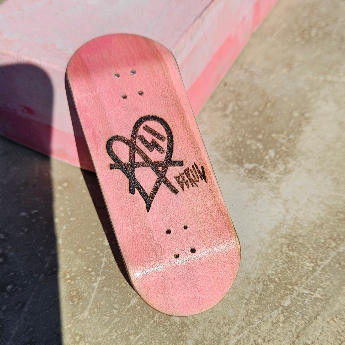 Mike FIngerboard´s X Asi Collaboration