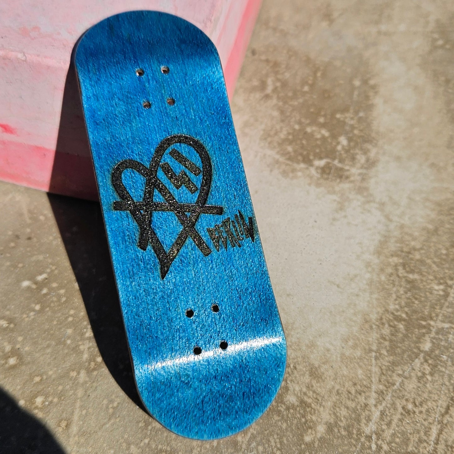 Mike FIngerboard´s X Asi Collaboration