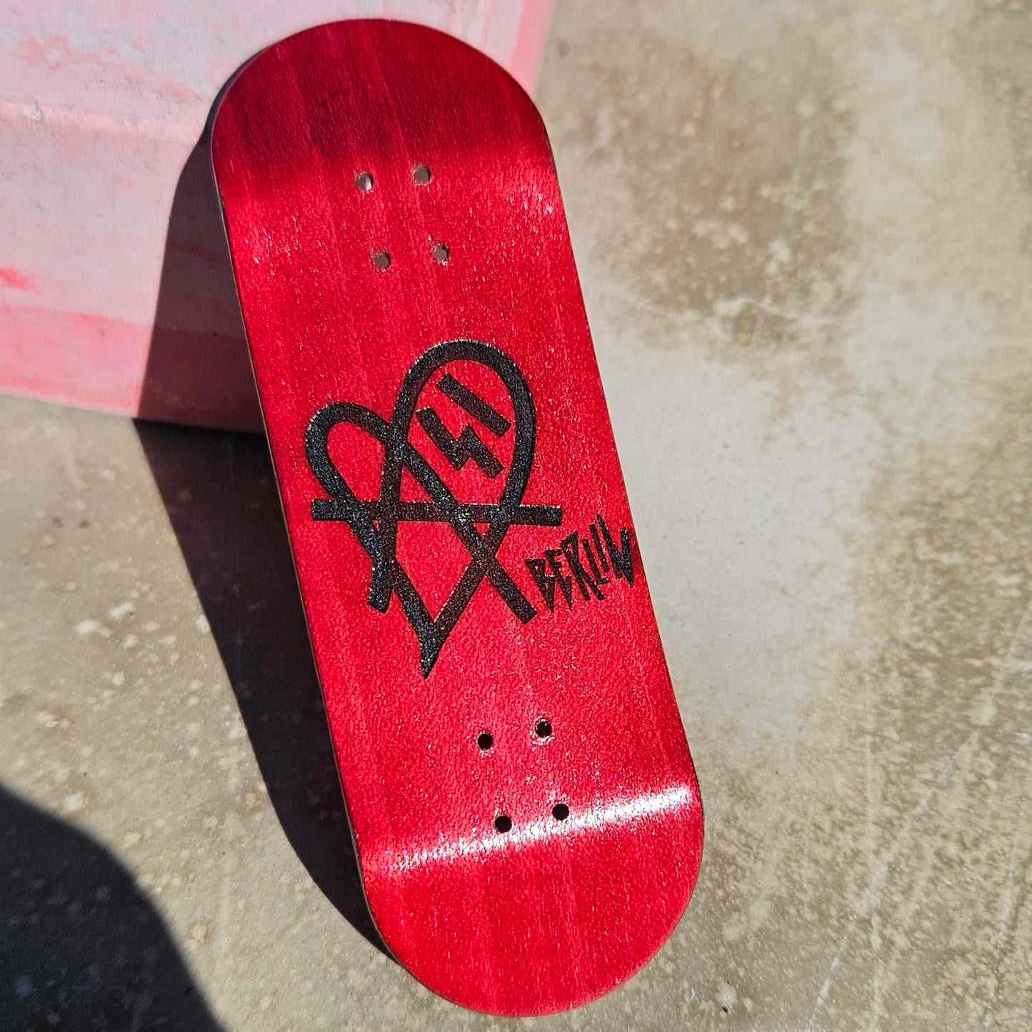 Mike FIngerboard´s X Asi Collaboration