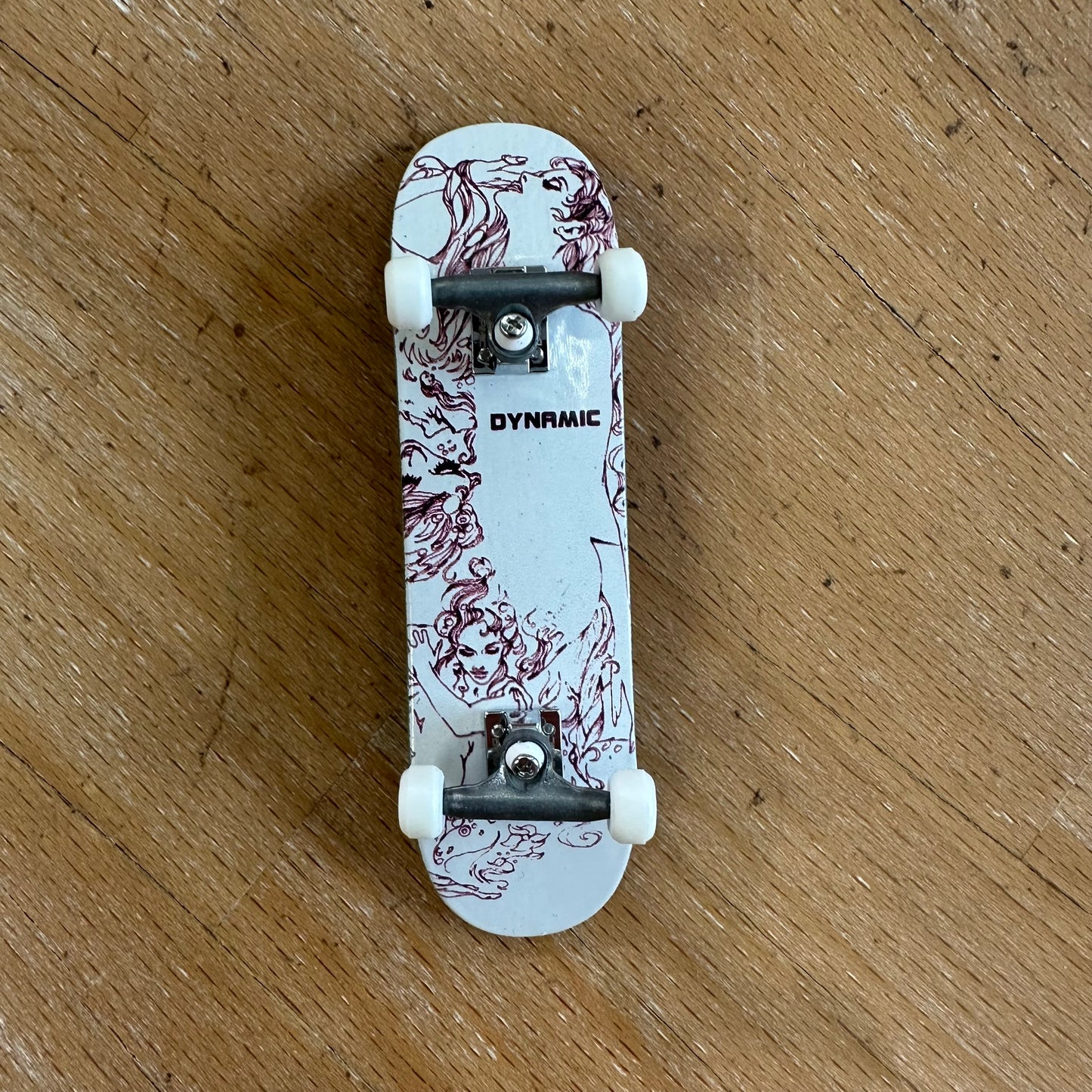 Dynamic Complete Fingerboards