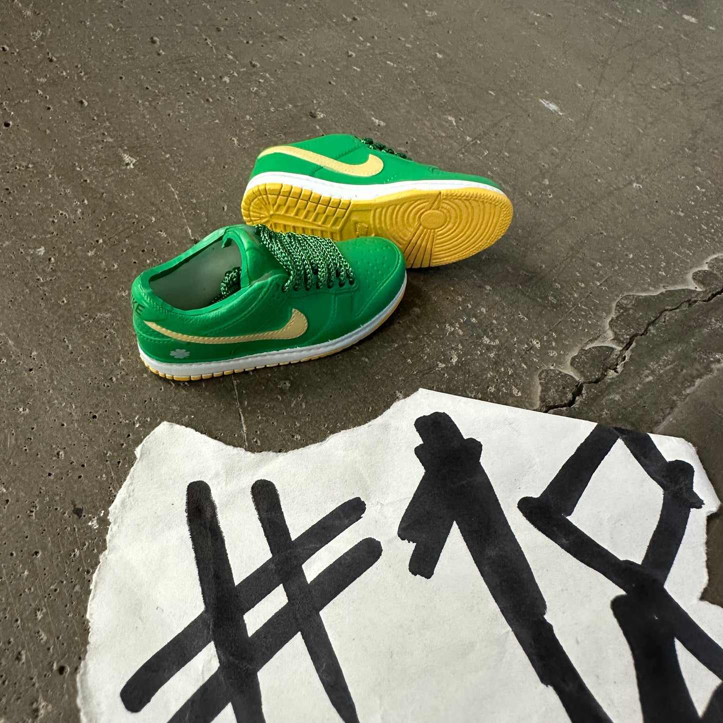 Authentic Finger Shoes