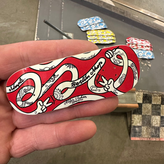 Simple Decks X Asi Berlin