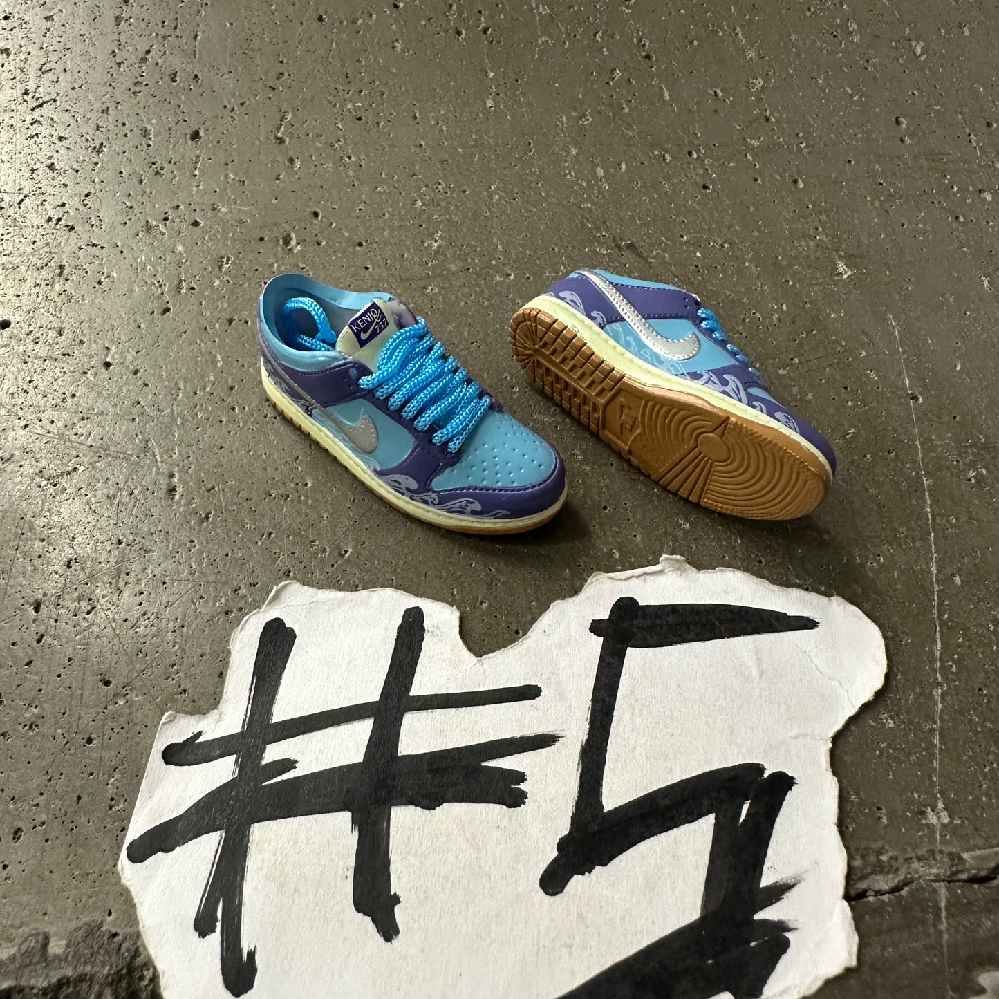 Authentic Finger Shoes