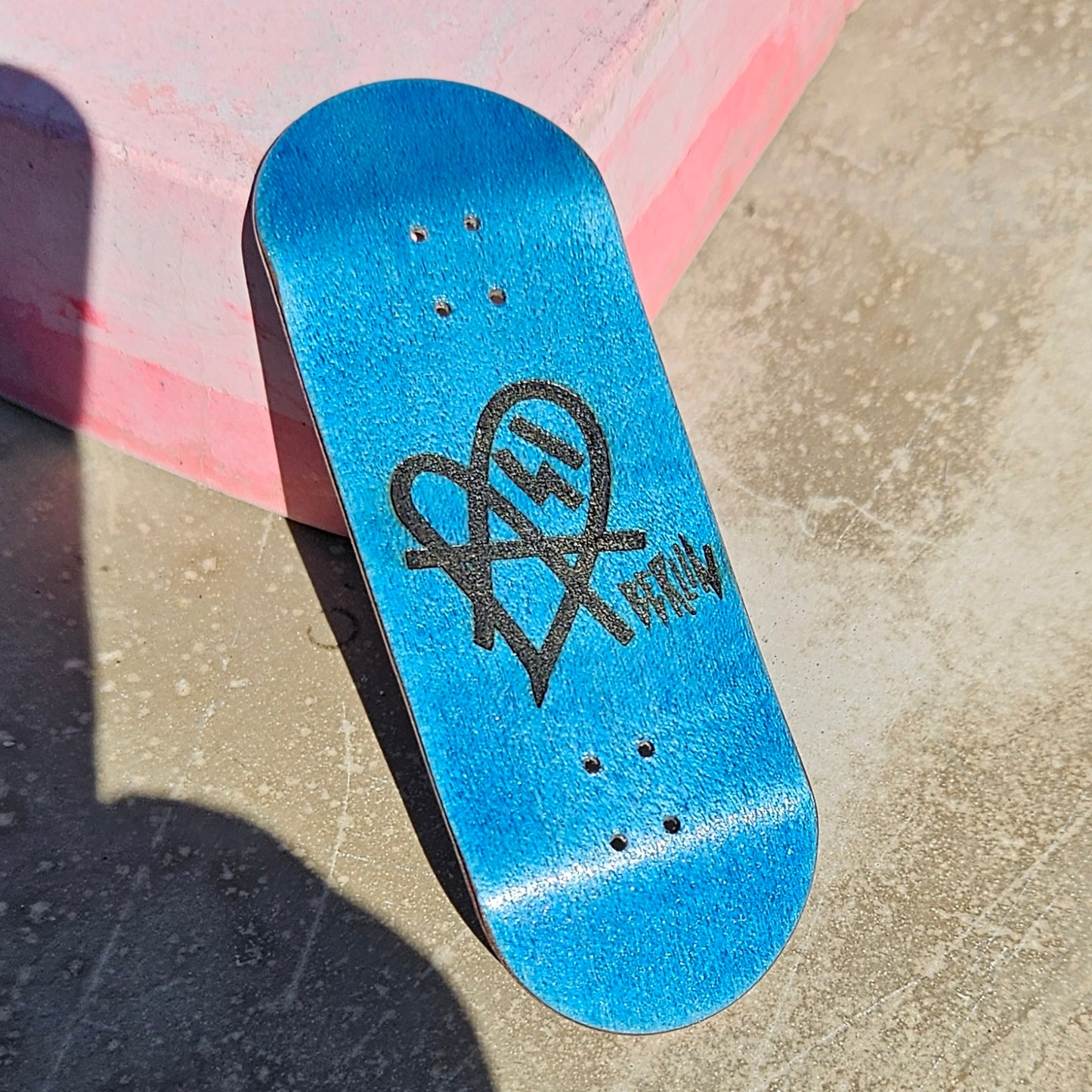 Mike FIngerboard´s X Asi Collaboration