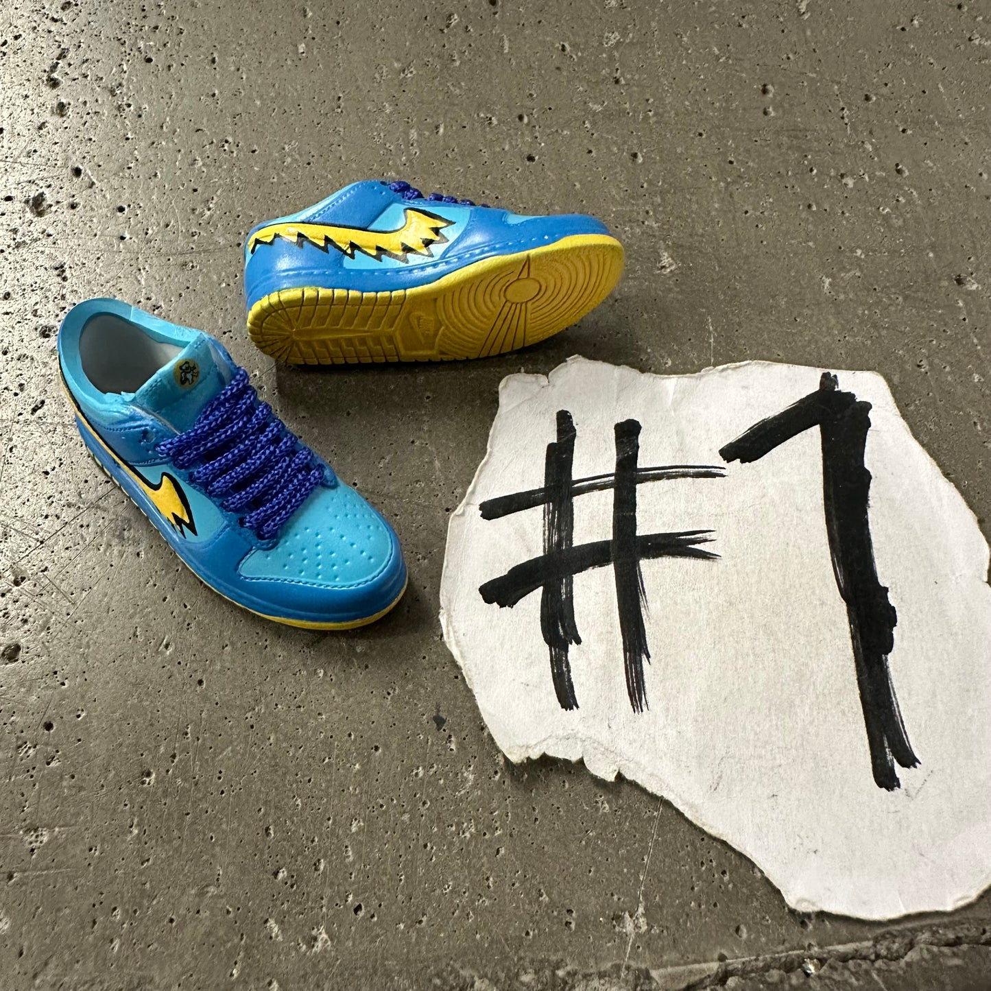 Authentic Finger Shoes