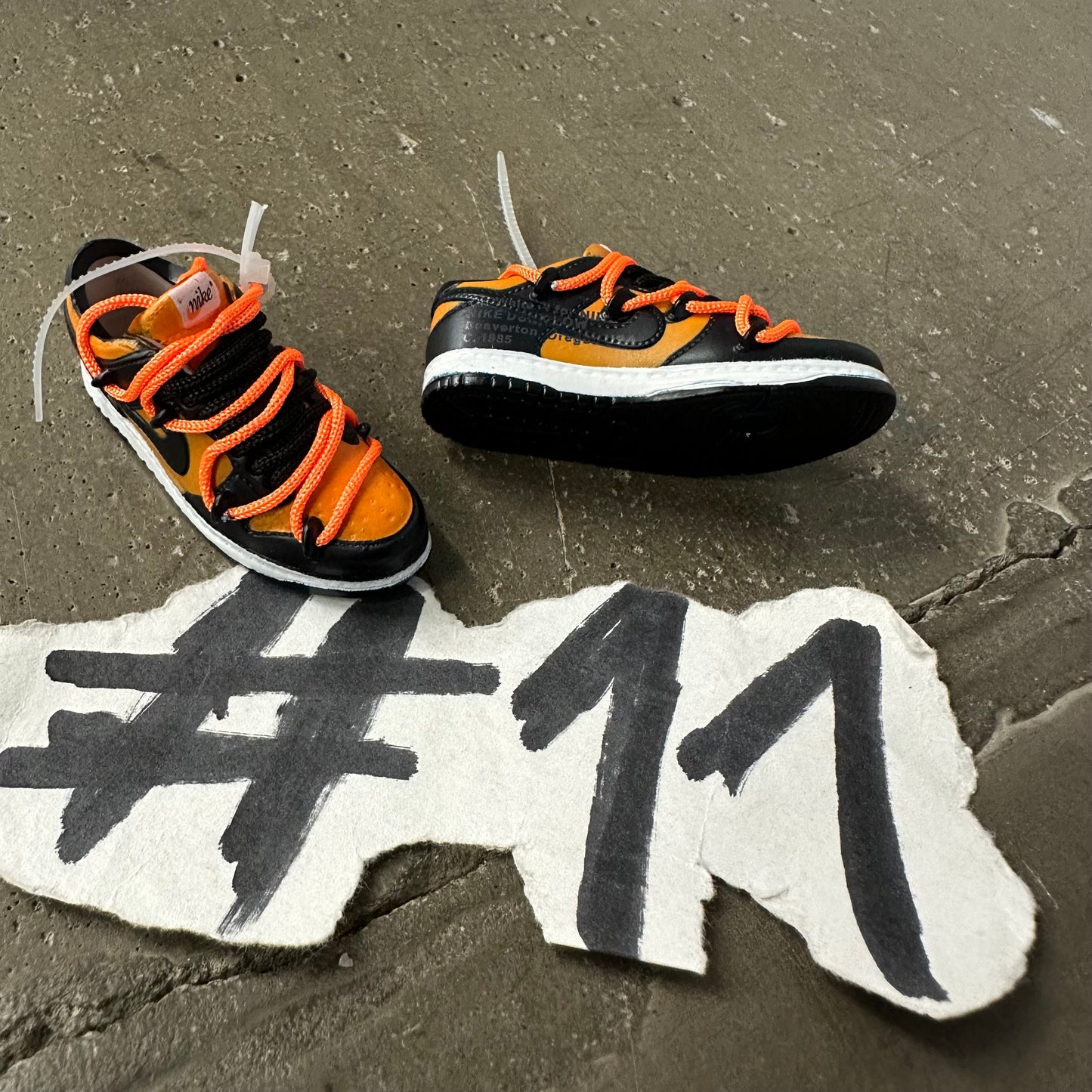 Authentic Finger Shoes