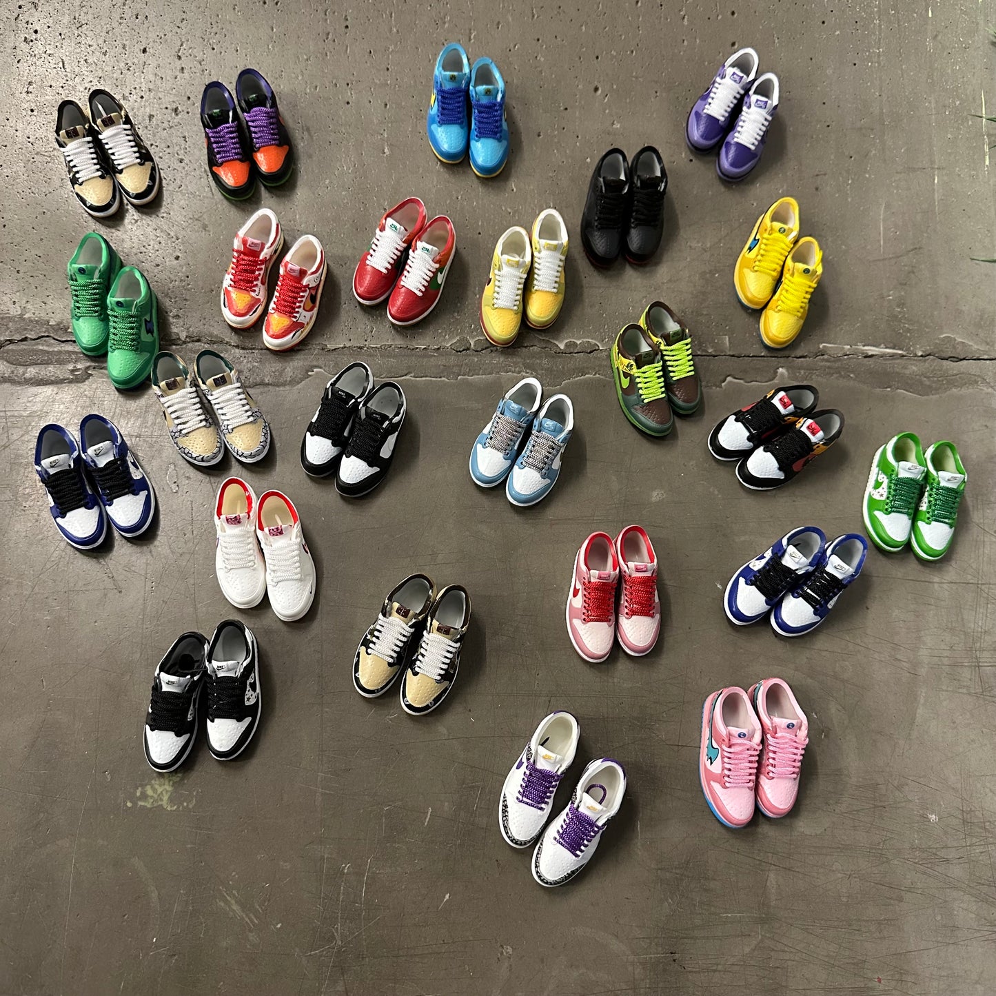 Authentic Finger Shoes