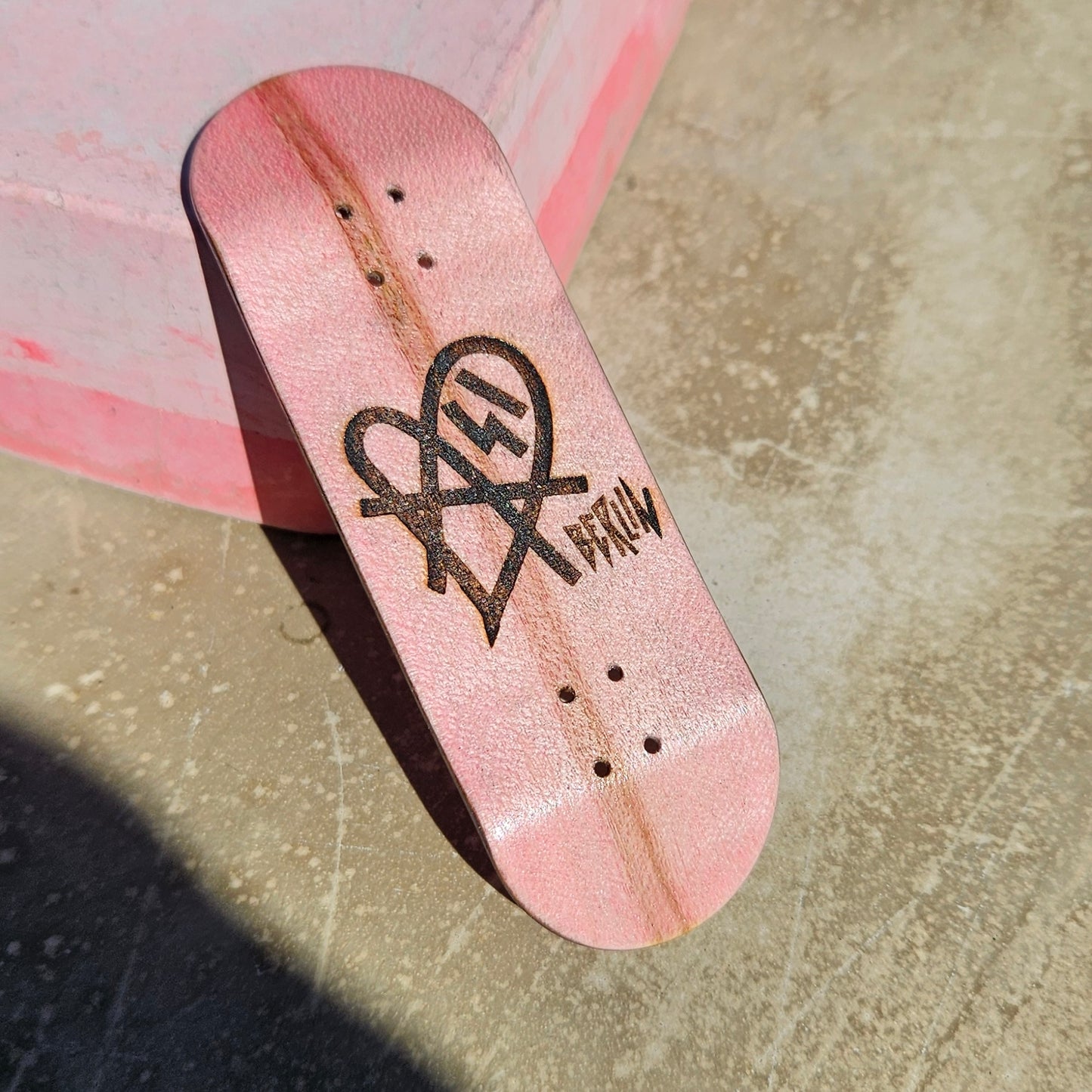 Mike FIngerboard´s X Asi Collaboration