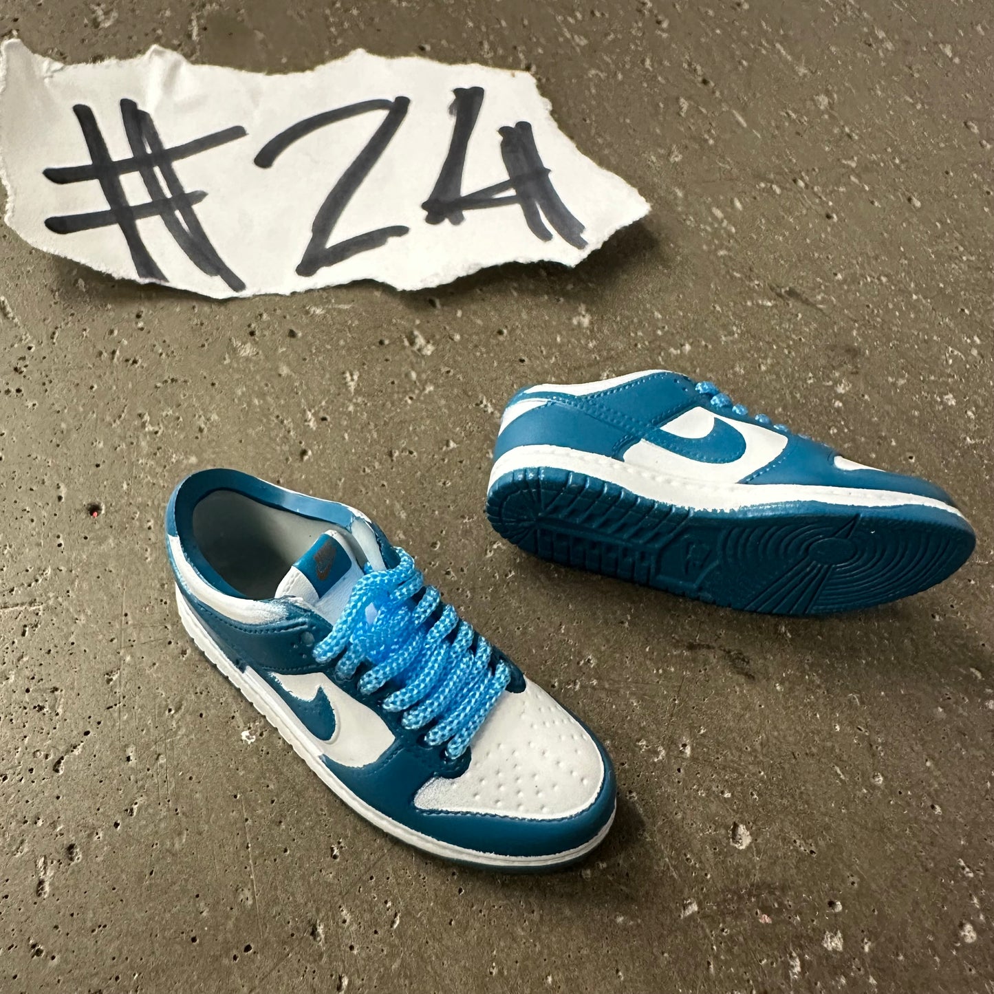 Authentic Finger Shoes