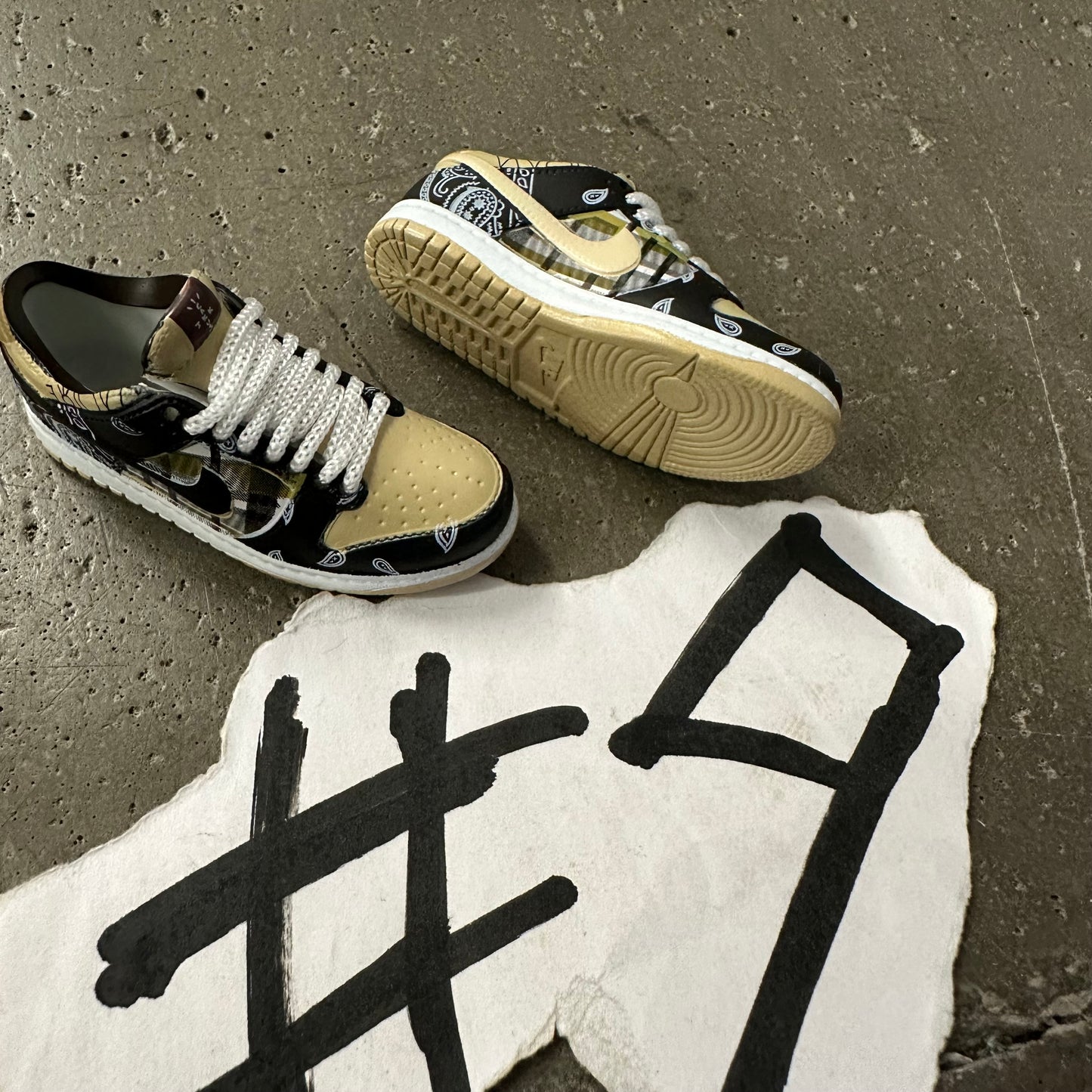 Authentic Finger Shoes