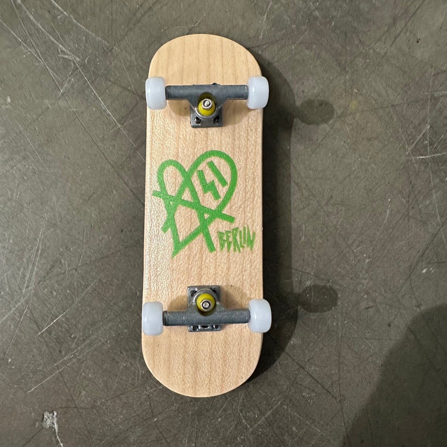 30mm Shop Complete Fingerboard