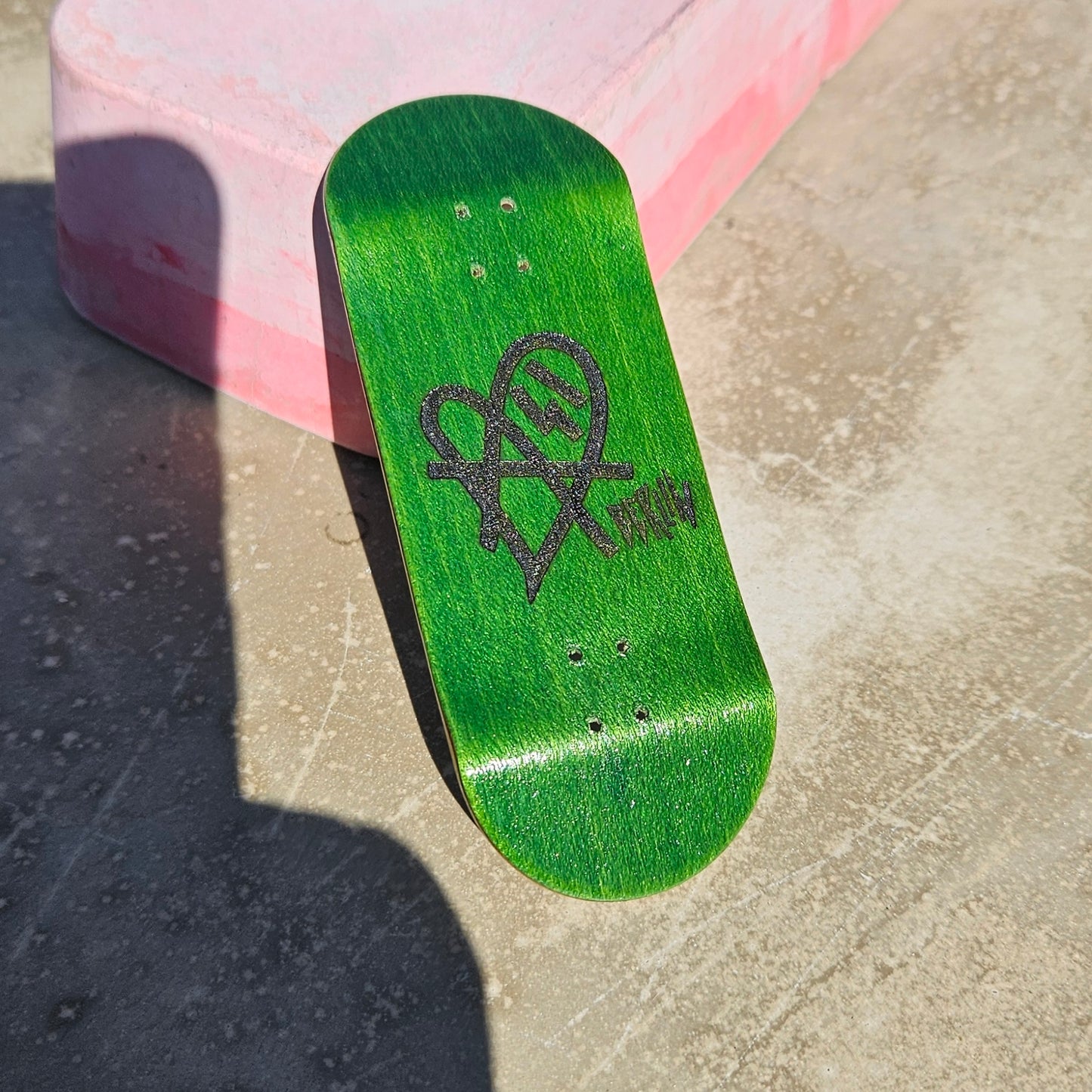 Mike FIngerboard´s X Asi Collaboration