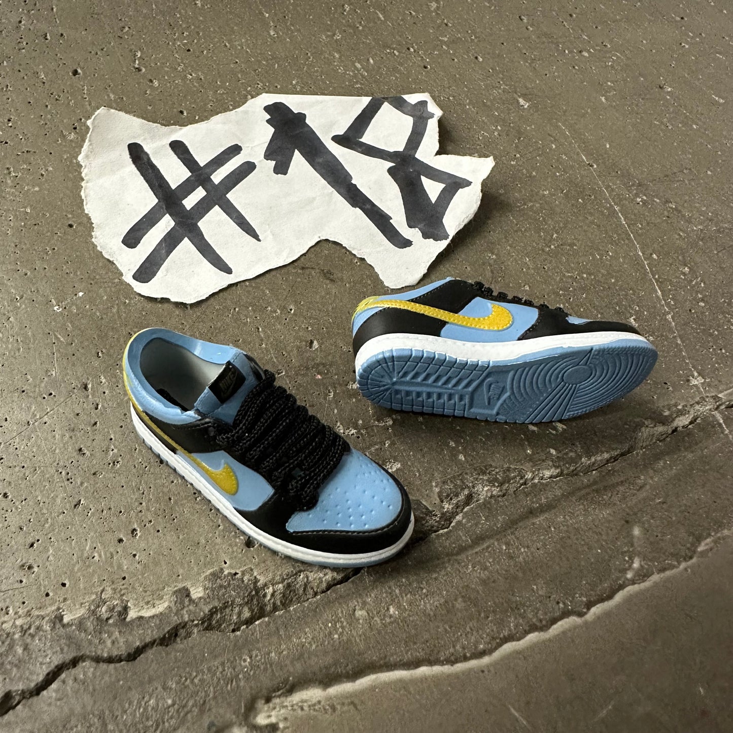 Authentic Finger Shoes