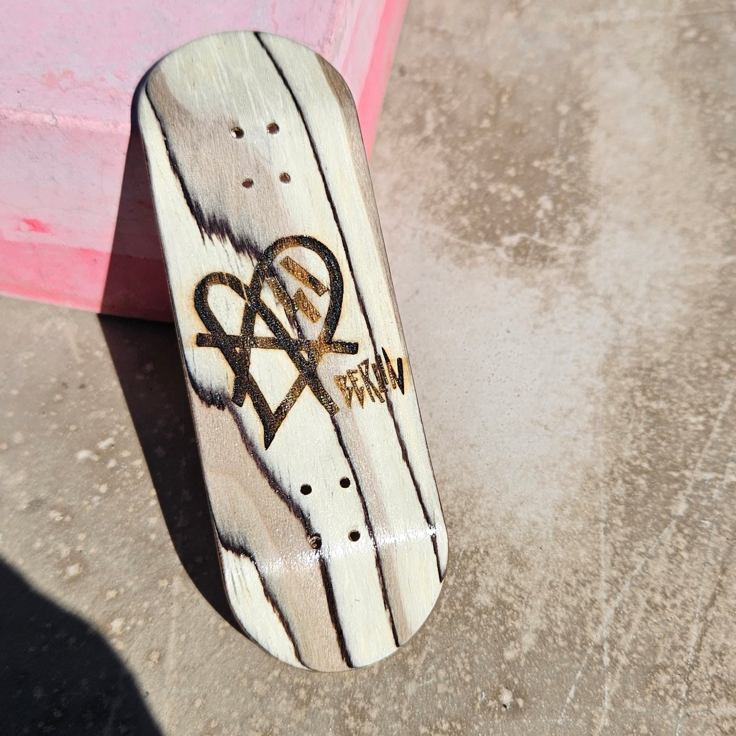 Mike FIngerboard´s X Asi Collaboration