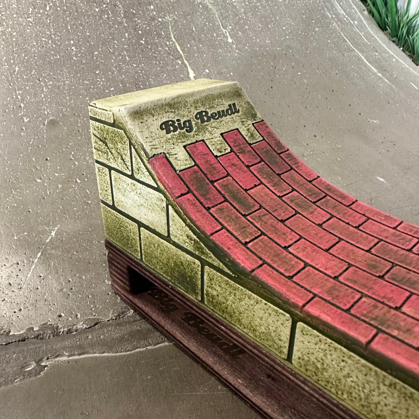 Skull Concrete Series by Big Beudl