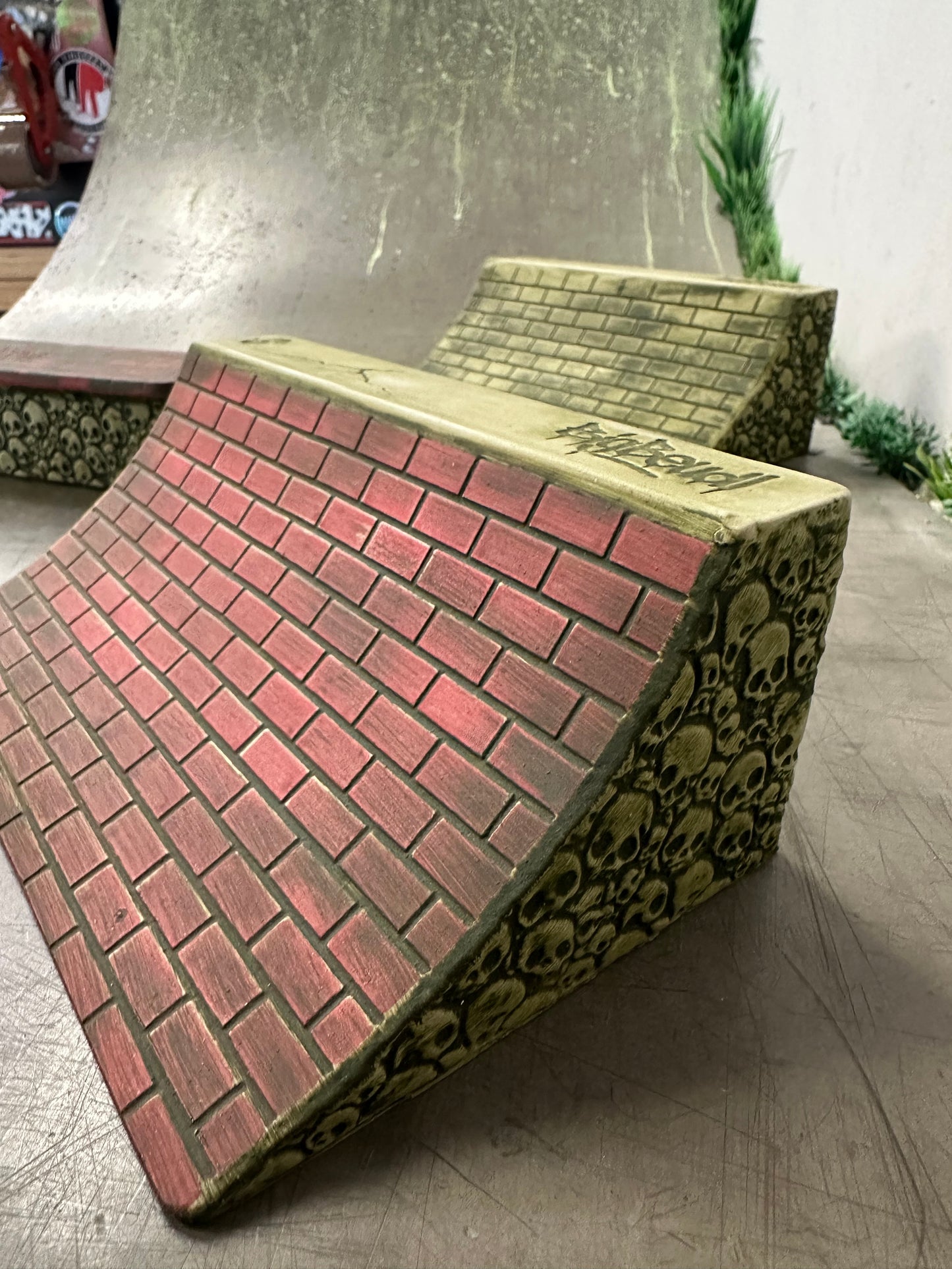 Skull Concrete Series by Big Beudl