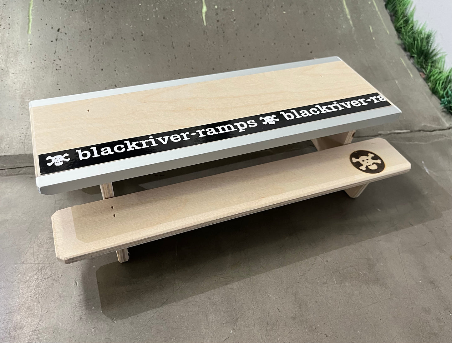 Blackriver Table