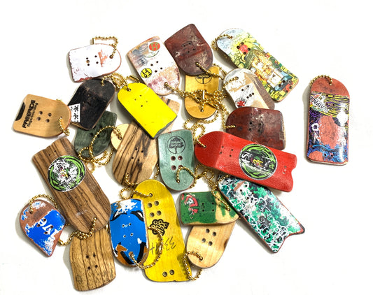 Upcycling Fingerboard Keychains